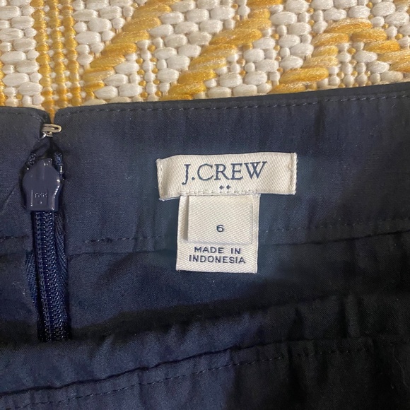 J.Crew Navy Ruffled Pencil Skirt | Size 6 - Picture 2 of 2